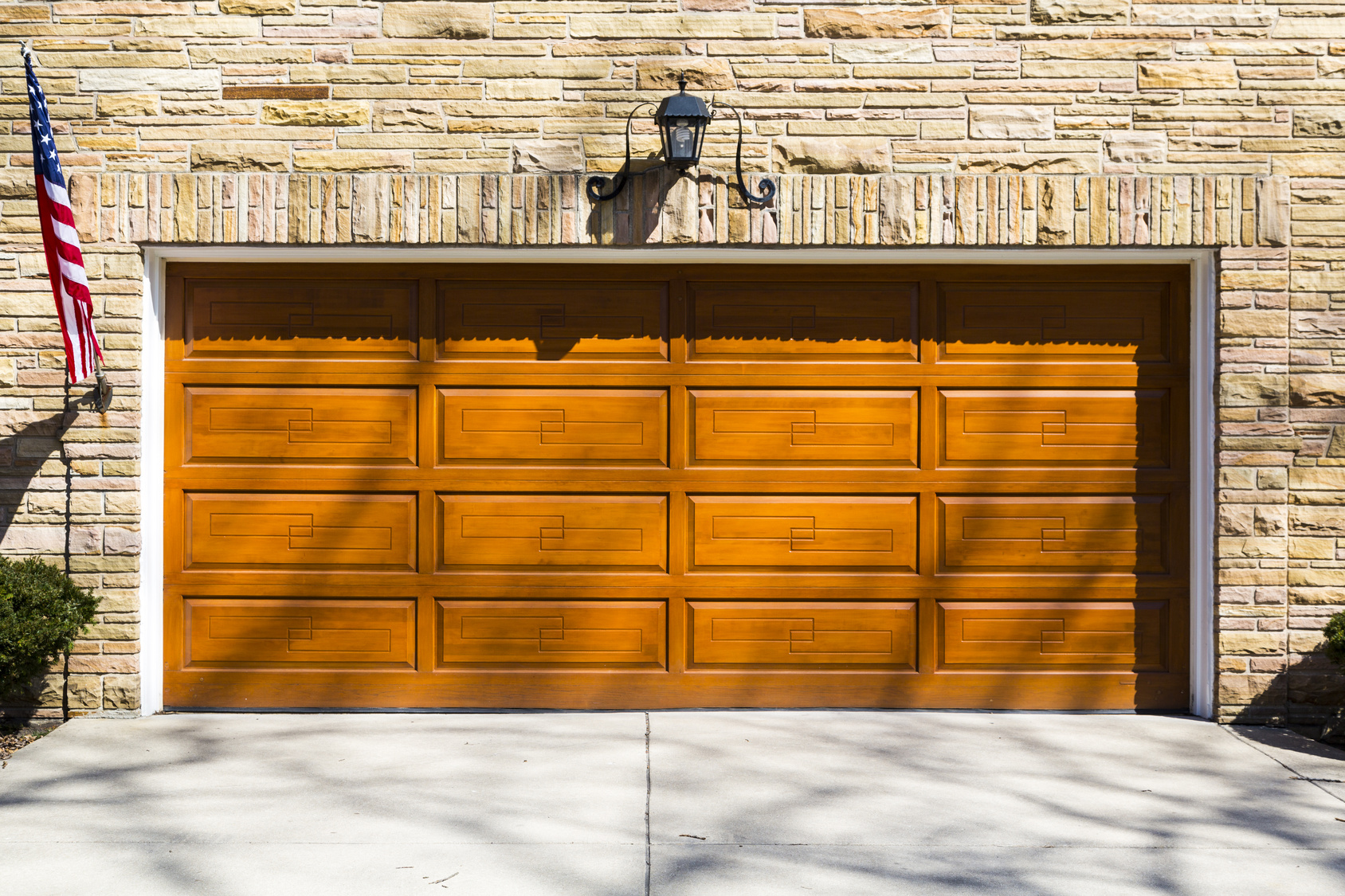 Traditional vs. Modern Wooden Garage doors Kingwood, TX
